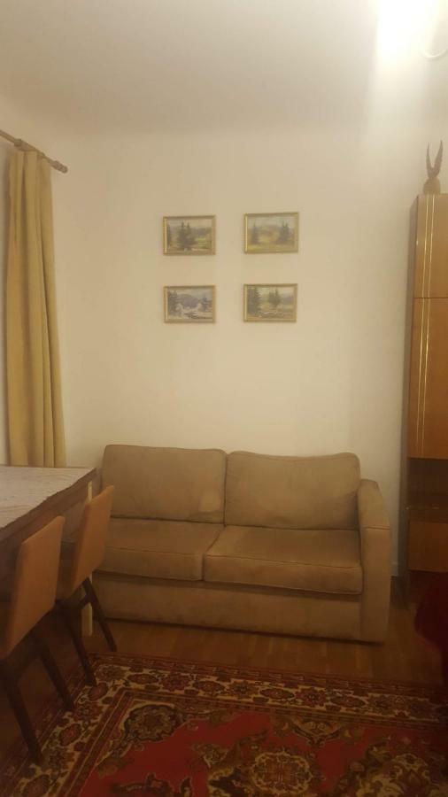 טרוסקבץ Room In An Old House מראה חיצוני תמונה